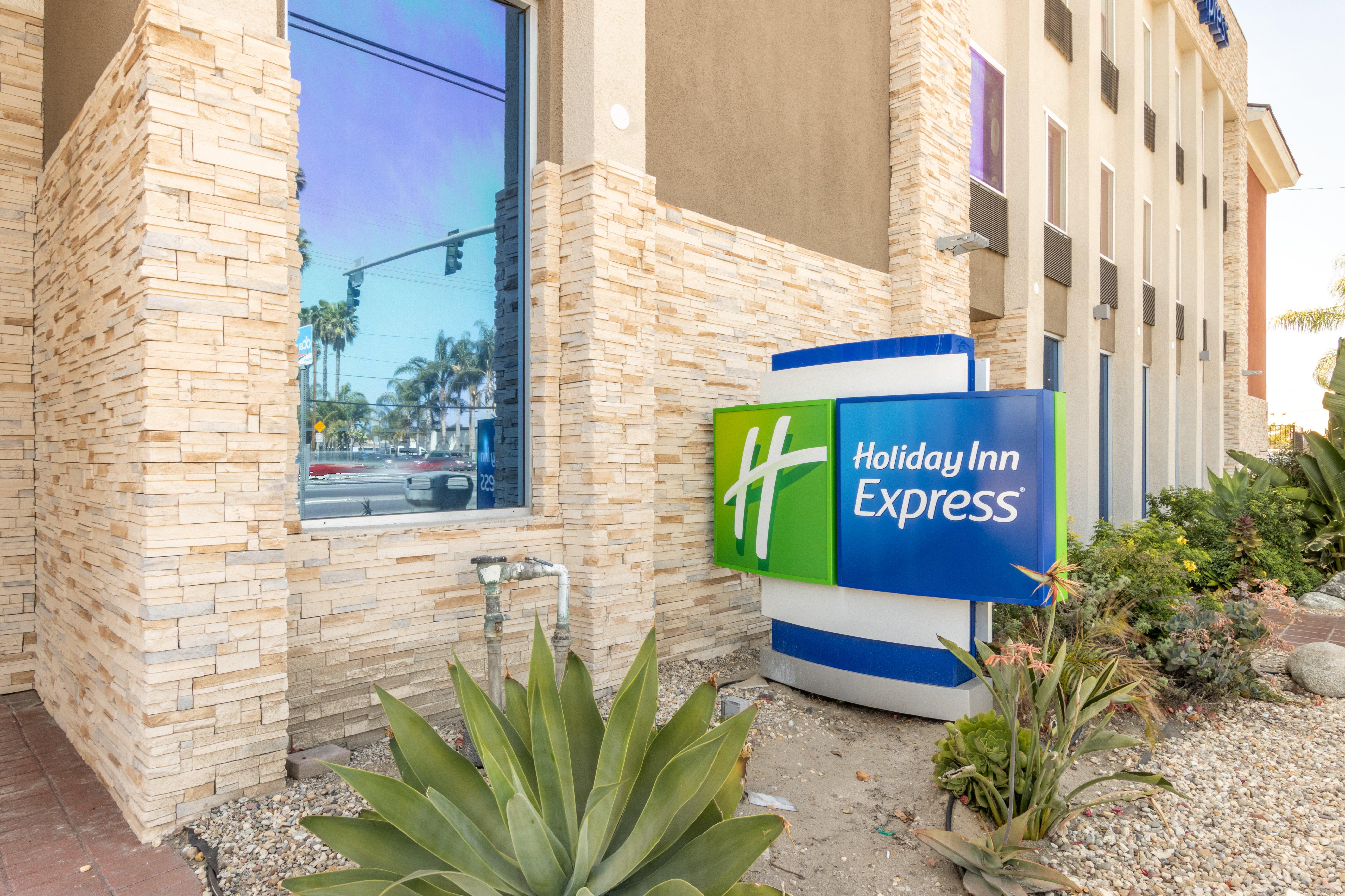 Holiday Inn Express - Anaheim West Luaran gambar